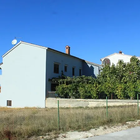 With A Parking Space Stinjan, - 7369 *