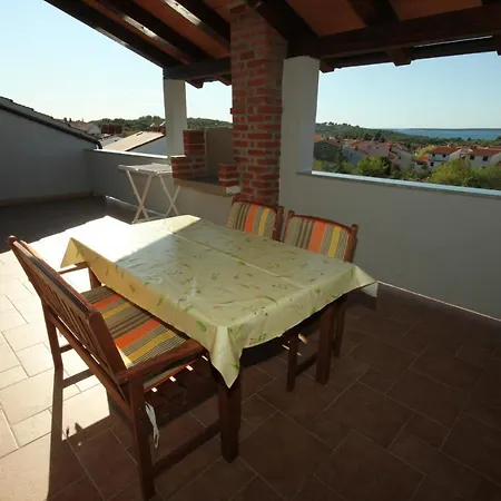 With A Parking Space Stinjan, - 7369 *