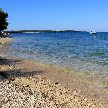 With A Parking Space Stinjan, - 7369 Apartmán *