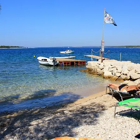 With A Parking Space Stinjan, - 7369 Póla