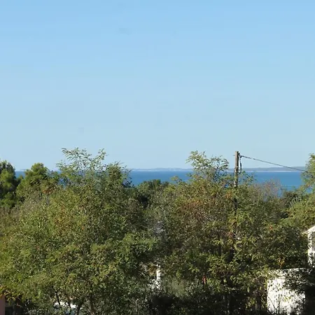 With A Parking Space Stinjan, - 7369