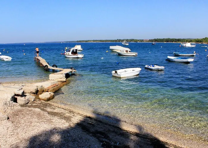 Διαμέρισμα With A Parking Space Stinjan, - 7369 Πούλα